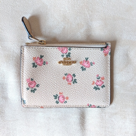 Coach Handbags - Coach Mini Skinny ID Case - EUC